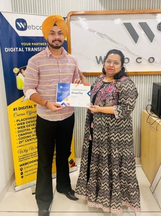 digital-marketing-student